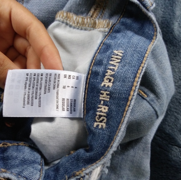 American Eagle Vintage Hi-Rise Jeans - Picture 6 of 8